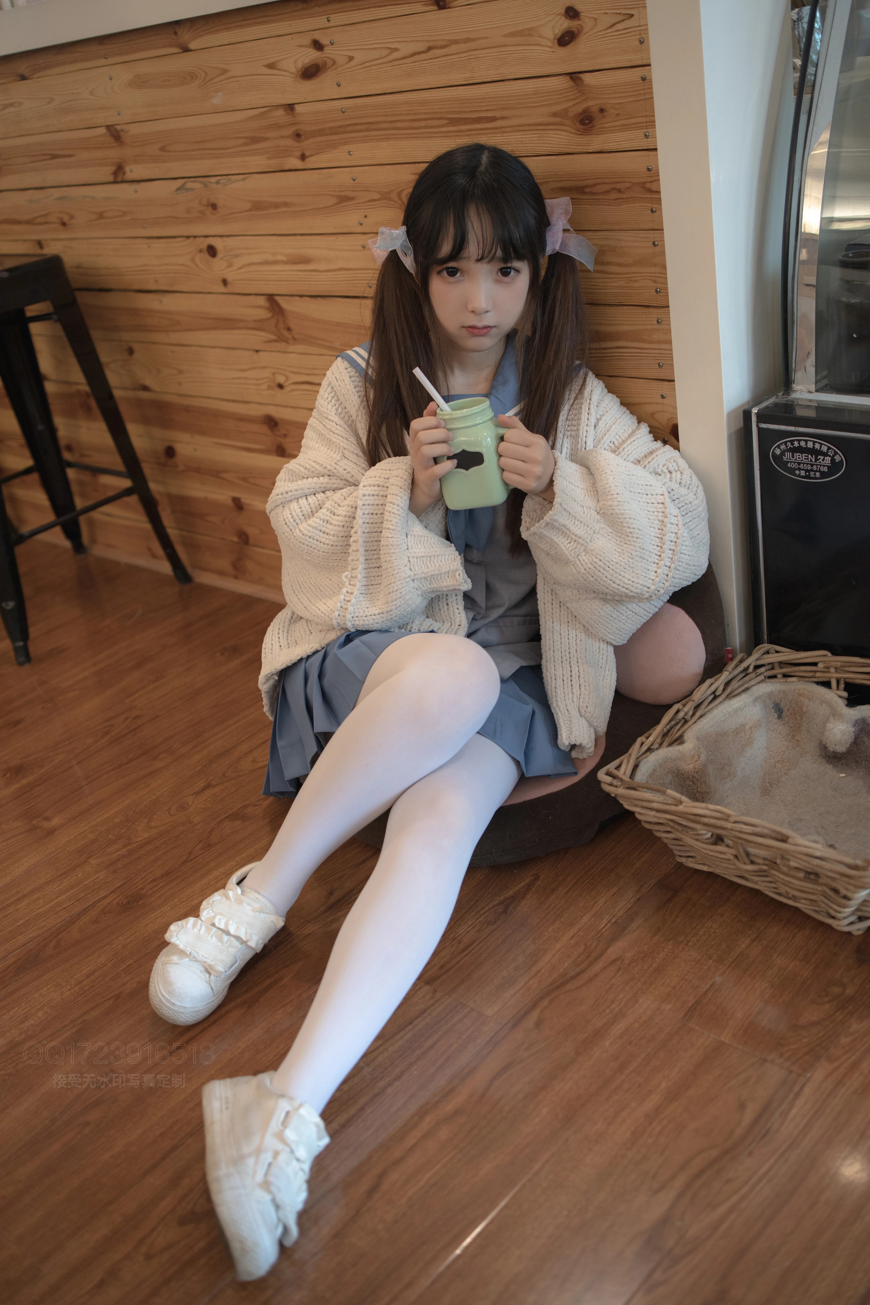 森萝财团 [X-061] 80D薄白丝 [65P 1V]插图1